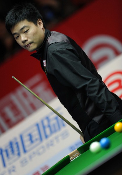 和比赛中持 和比赛中持