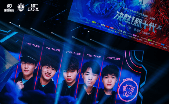 的展现固然 的展现固然