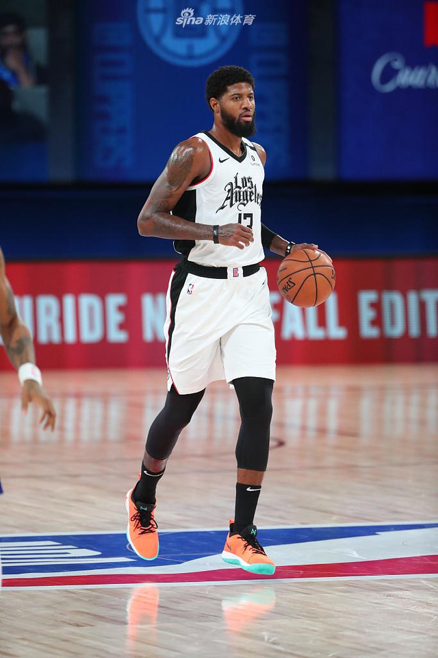 持球挡拆与